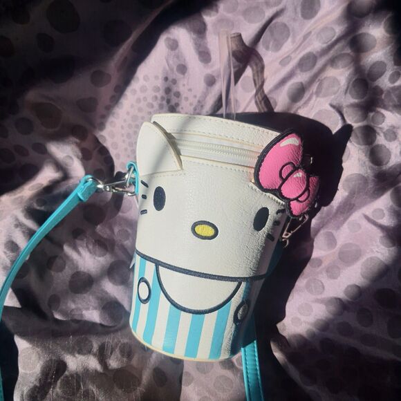 Loungefly Sanrio Hello Kitty Purse Drink Cup Crossbody Bag Heart Logo - Picture 12 of 12